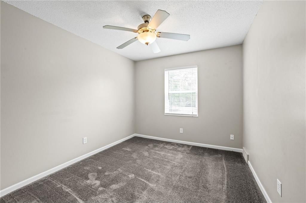 3723 NE Colonial Drive — photo 17