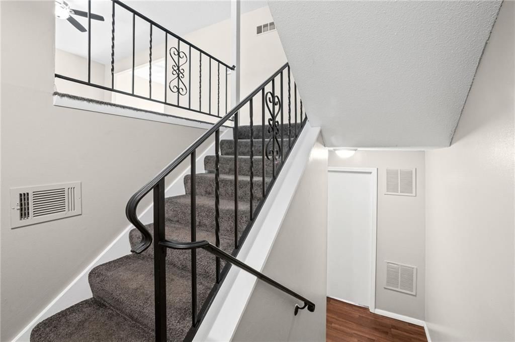3723 NE Colonial Drive — photo 22