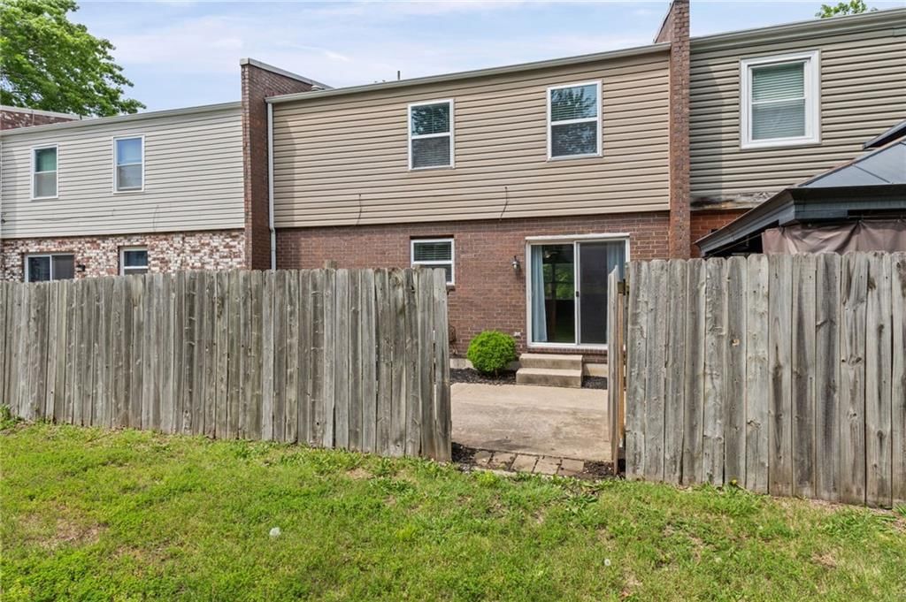 3723 NE Colonial Drive — photo 32