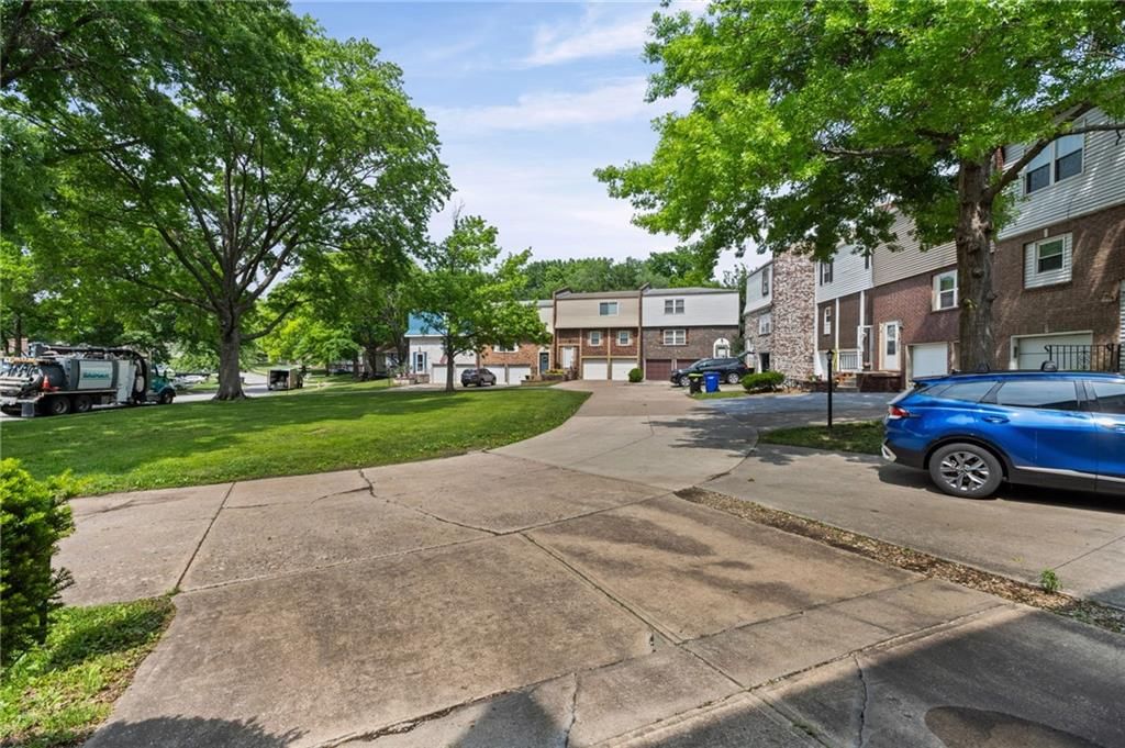 3723 NE Colonial Drive — photo 37