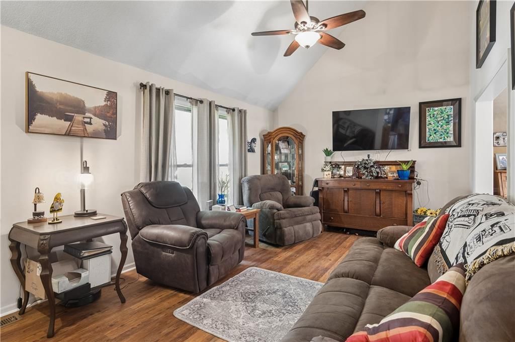 1007 NE 106th Court — photo 5