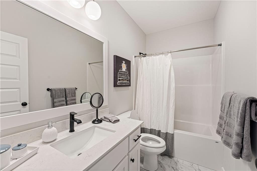 2433 W 177th Street — photo 12