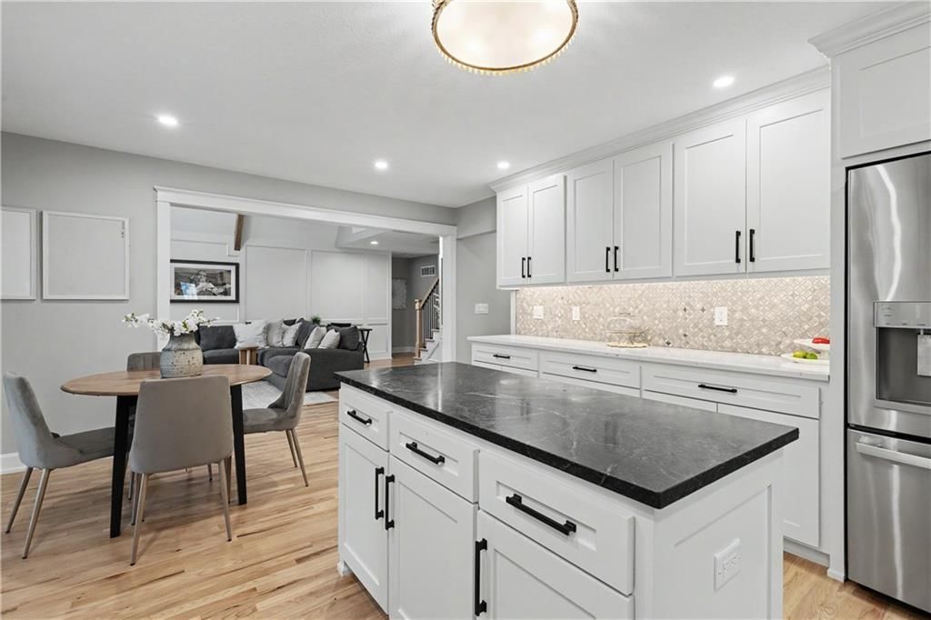8020 W 116th Street — photo 9