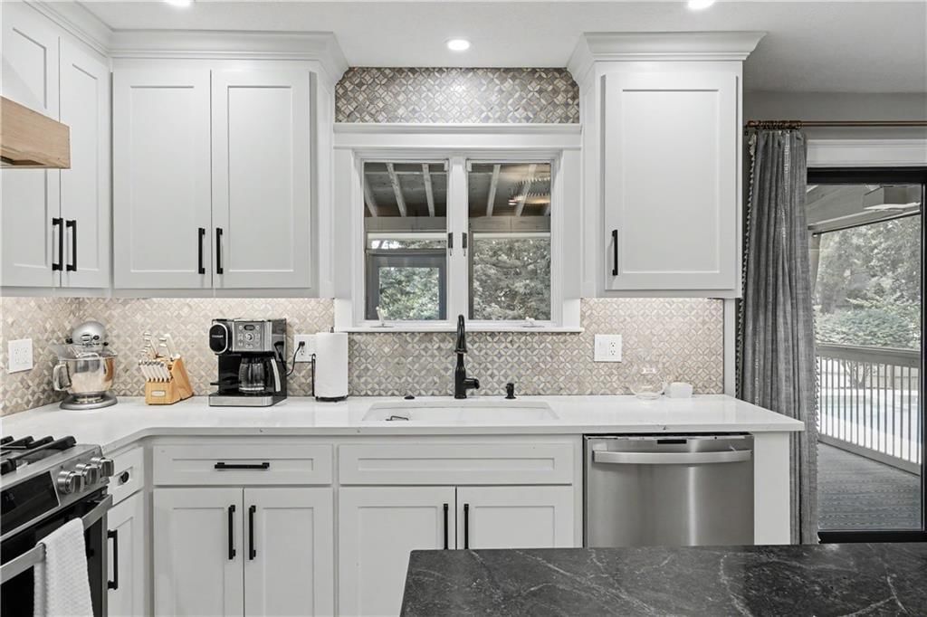 8020 W 116th Street — photo 12