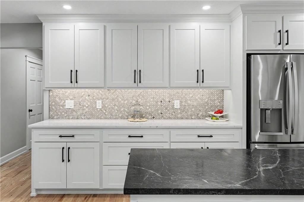 8020 W 116th Street — photo 13