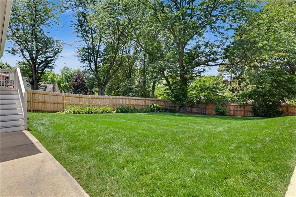 8020 W 116th Street — photo 49