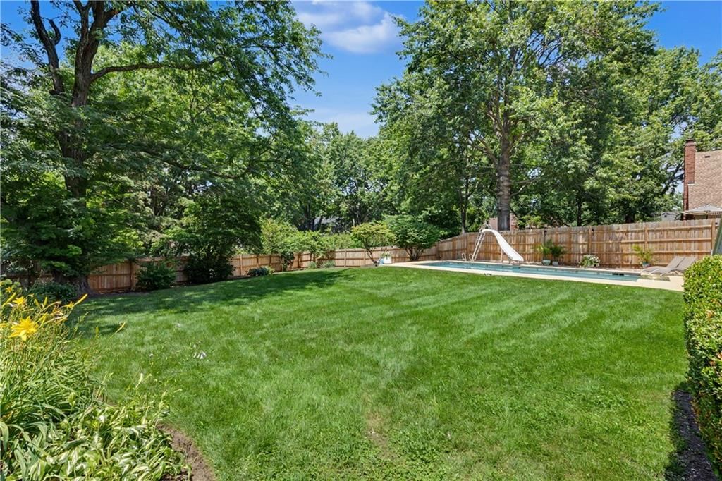 8020 W 116th Street — photo 50