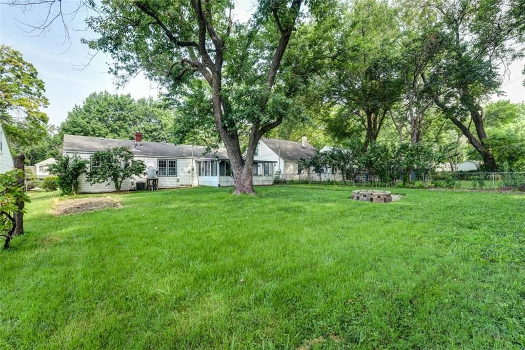 7625 Locust Street — photo 34