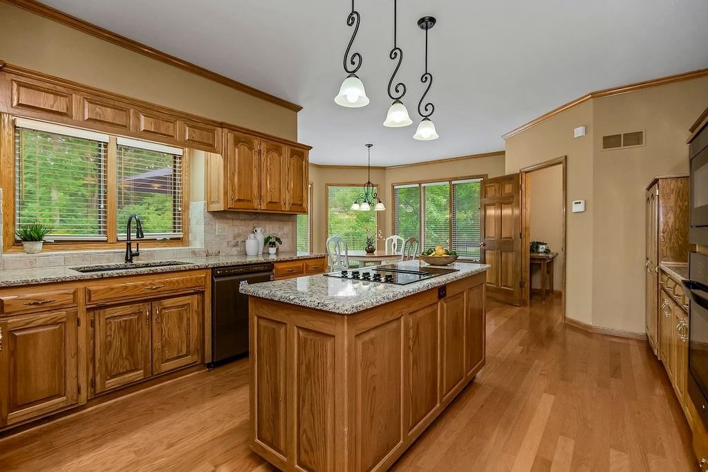 17608 E 48th Terrace Court — photo 7