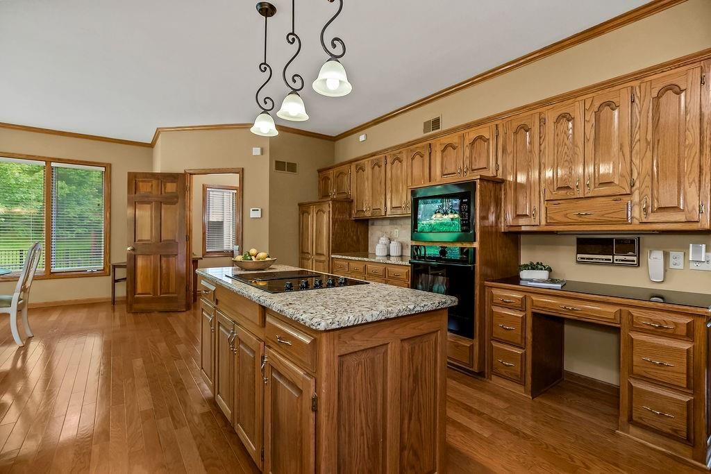 17608 E 48th Terrace Court — photo 8