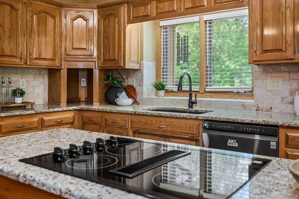 17608 E 48th Terrace Court — photo 10