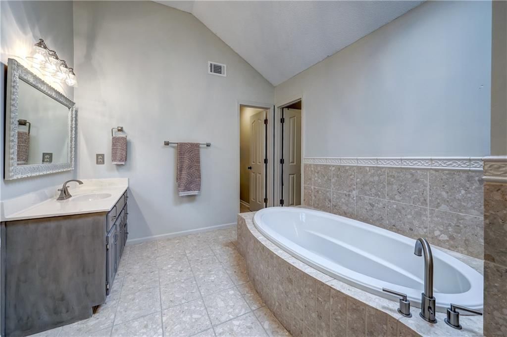 15117 W 132nd Street — photo 18
