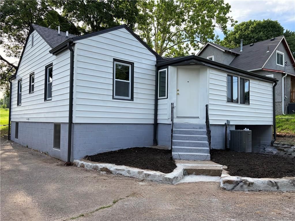 1875 N 33rd Street — photo 19