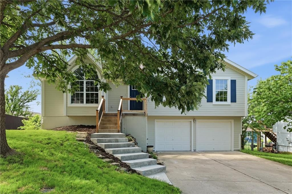 1611 STASI Avenue — photo 2