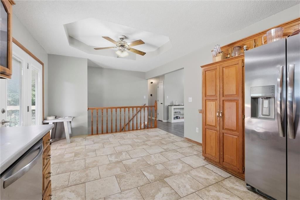 1611 STASI Avenue — photo 13