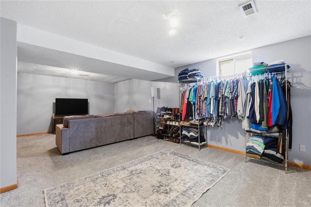 1611 STASI Avenue — photo 22