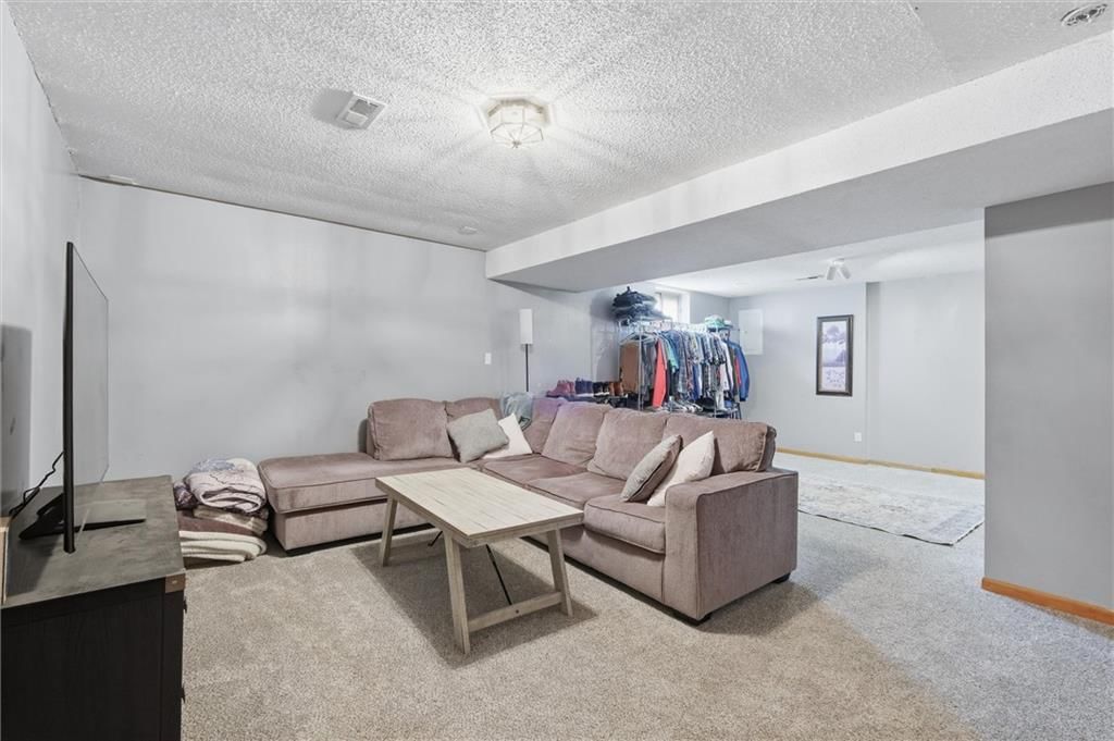1611 STASI Avenue — photo 23