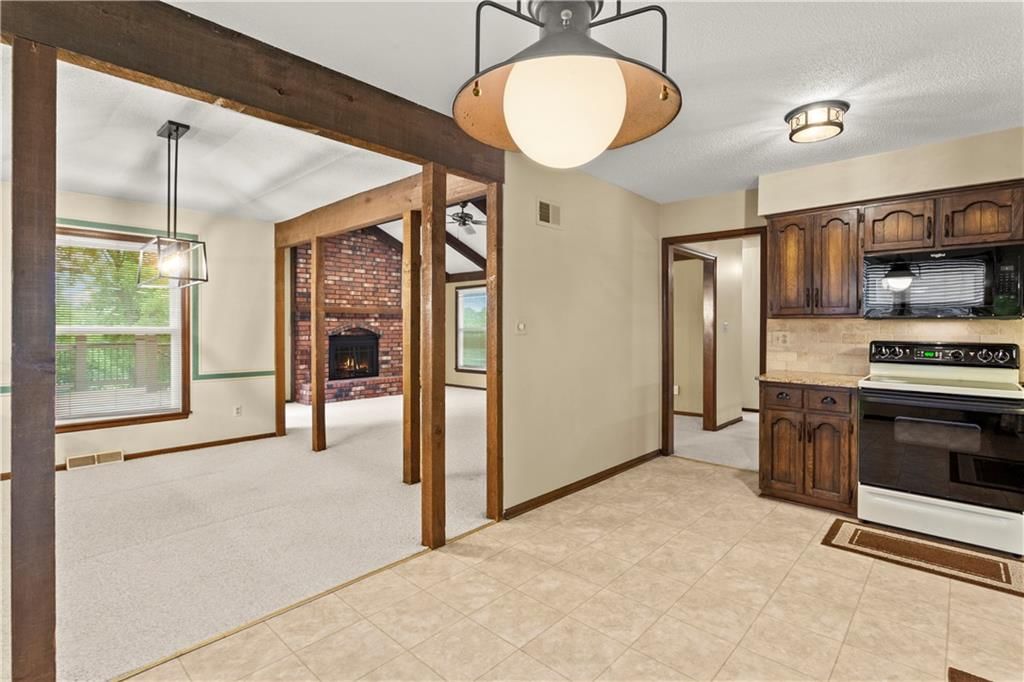 2505 S Whitney Avenue — photo 7