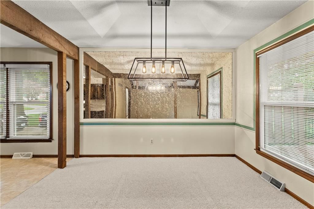 2505 S Whitney Avenue — photo 8