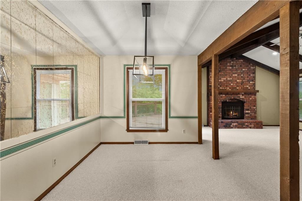 2505 S Whitney Avenue — photo 9