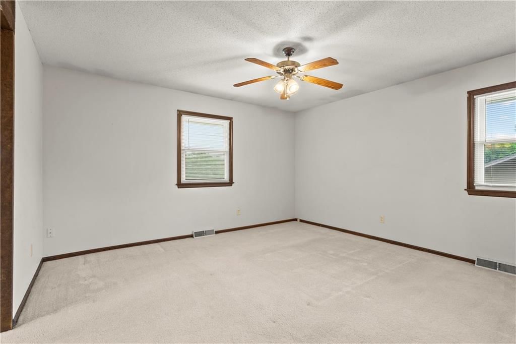 2505 S Whitney Avenue — photo 13