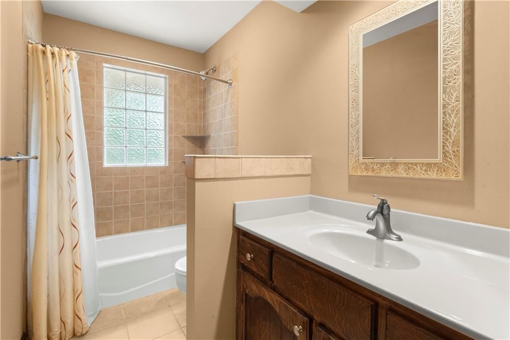 2505 S Whitney Avenue — photo 18