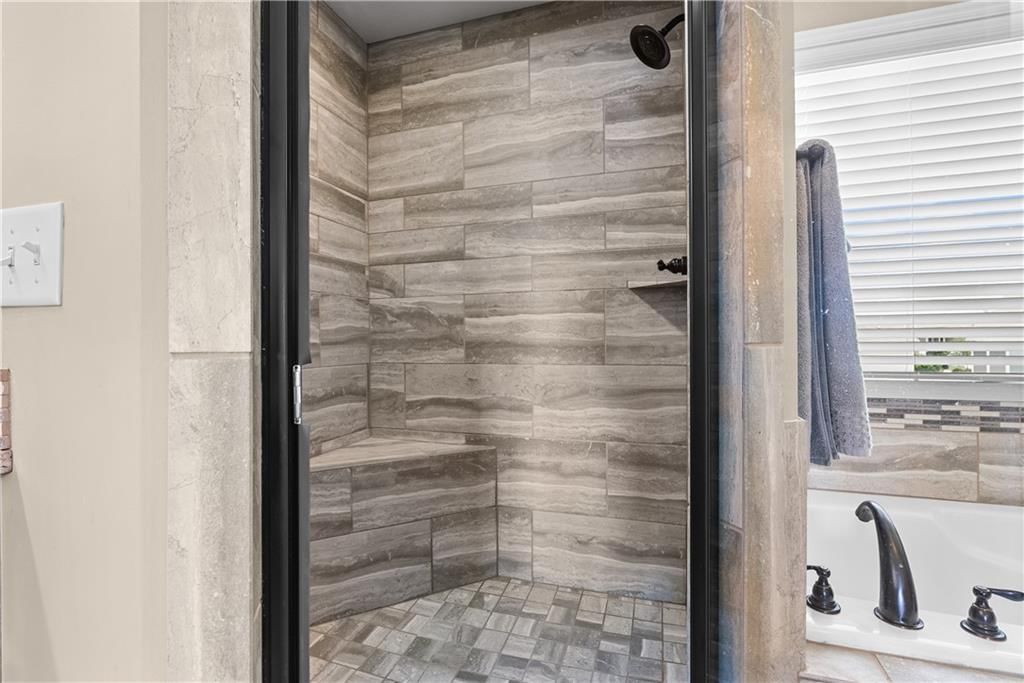 1218 Becket Court — photo 27
