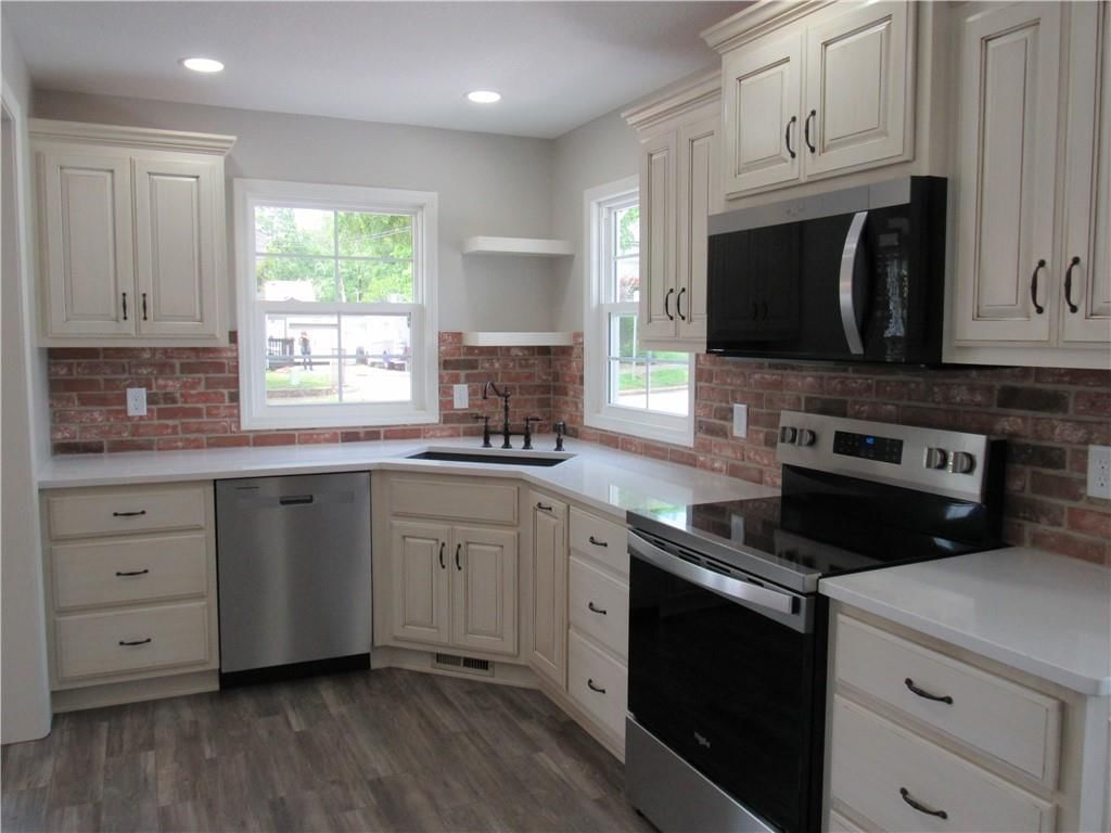 1000 E Pearl Street — photo 3