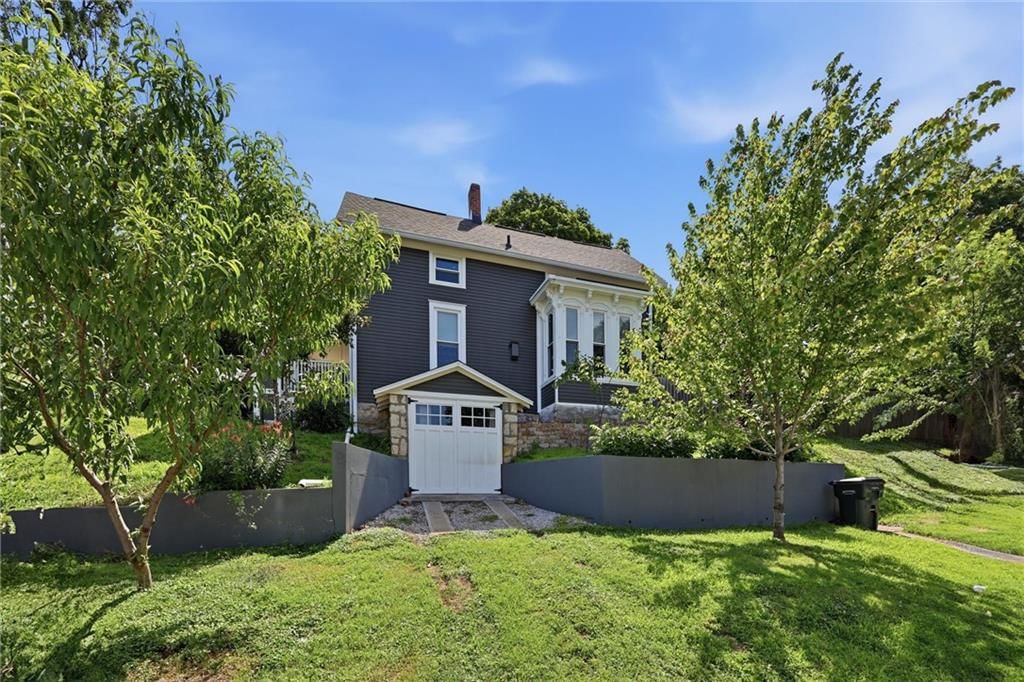 121 Spruce Street — photo 35