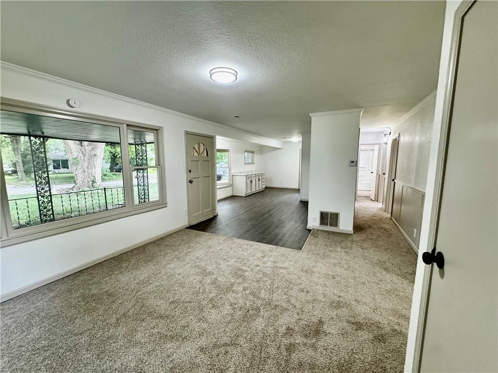 501 Orchard Lane — photo 6
