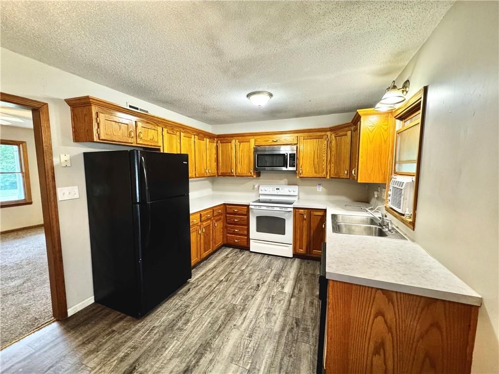 17210 Chestnut Drive — photo 3