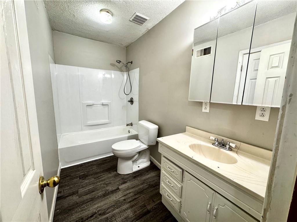 17210 Chestnut Drive — photo 10