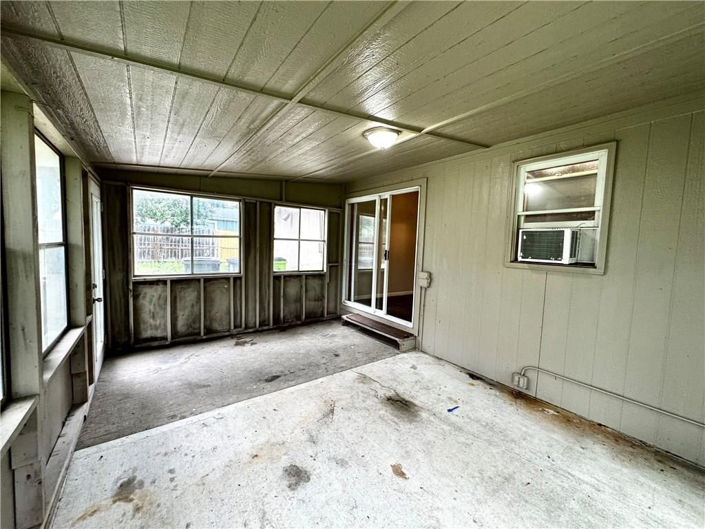 17210 Chestnut Drive — photo 16