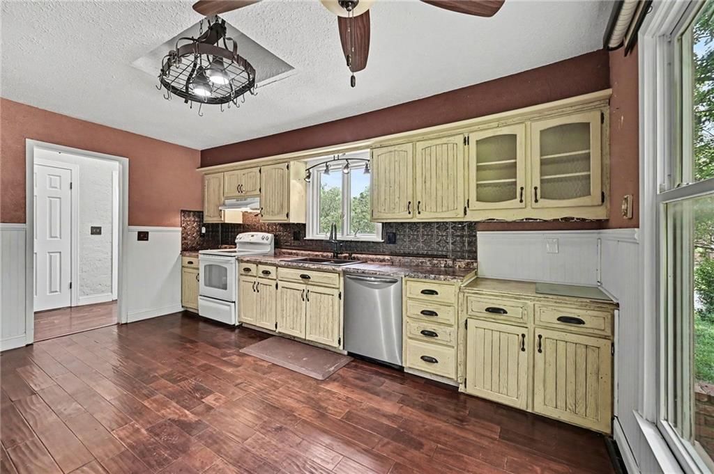 6918 Marion Drive — photo 11
