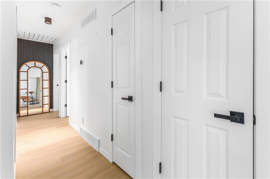 802 S Woodbine Road — photo 10