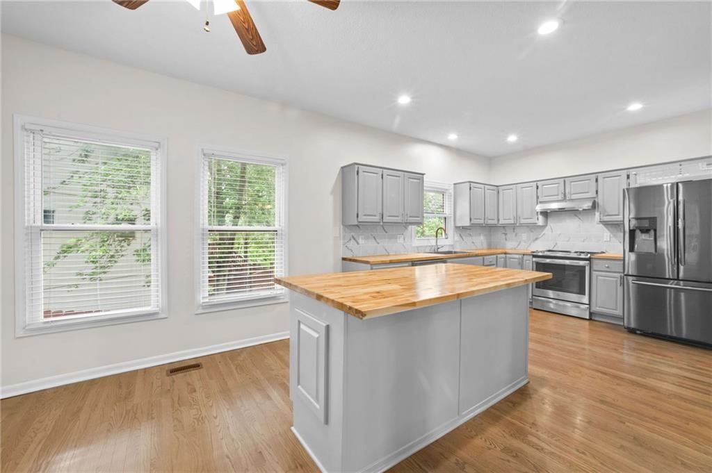 4726 BROCKWAY Street — photo 11