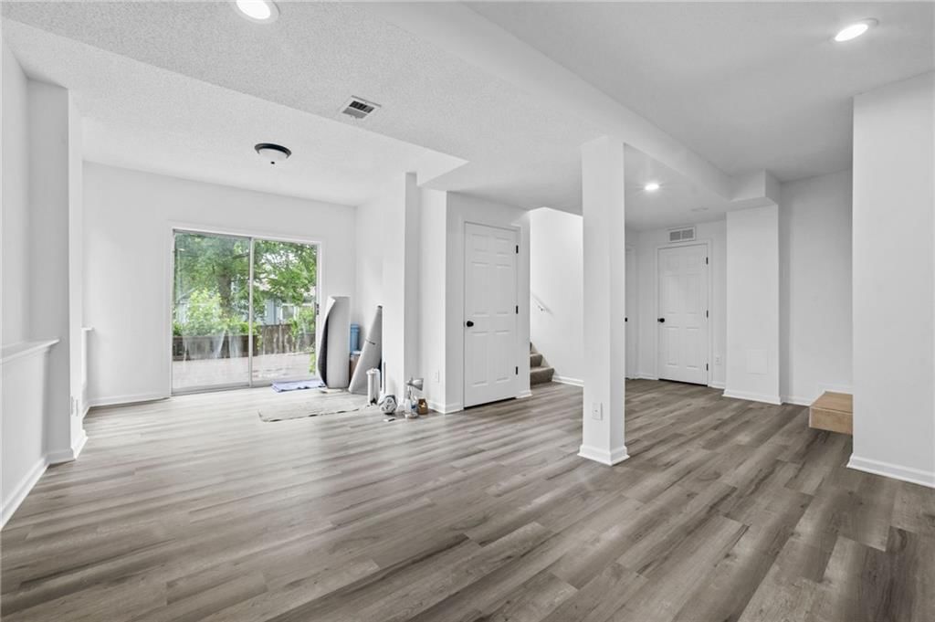 4726 BROCKWAY Street — photo 36