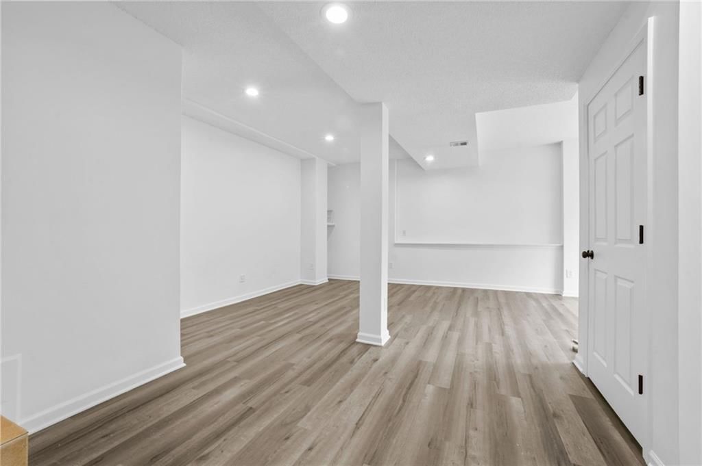 4726 BROCKWAY Street — photo 40