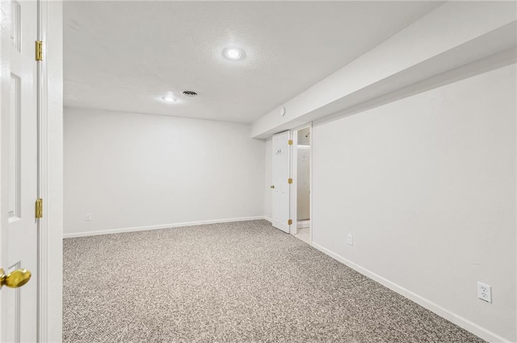 5211 W 156th Street — photo 26