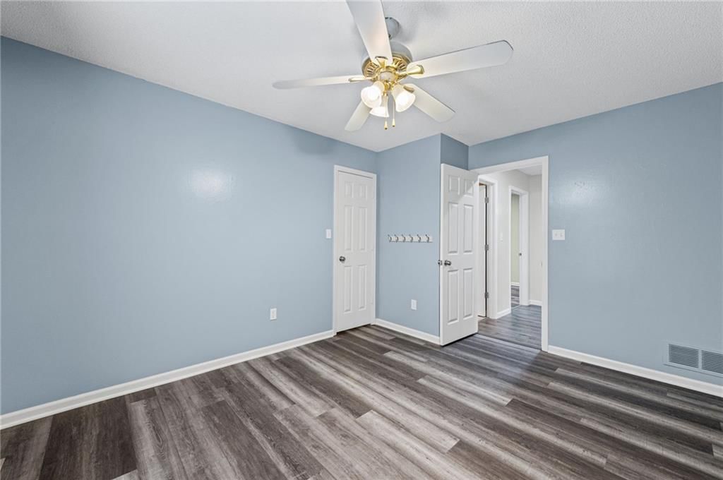 5211 W 156th Street — photo 30