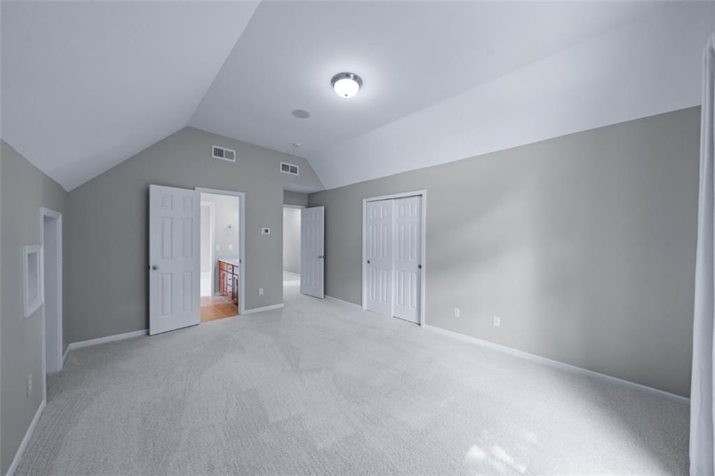 6 River Ridge — photo 35