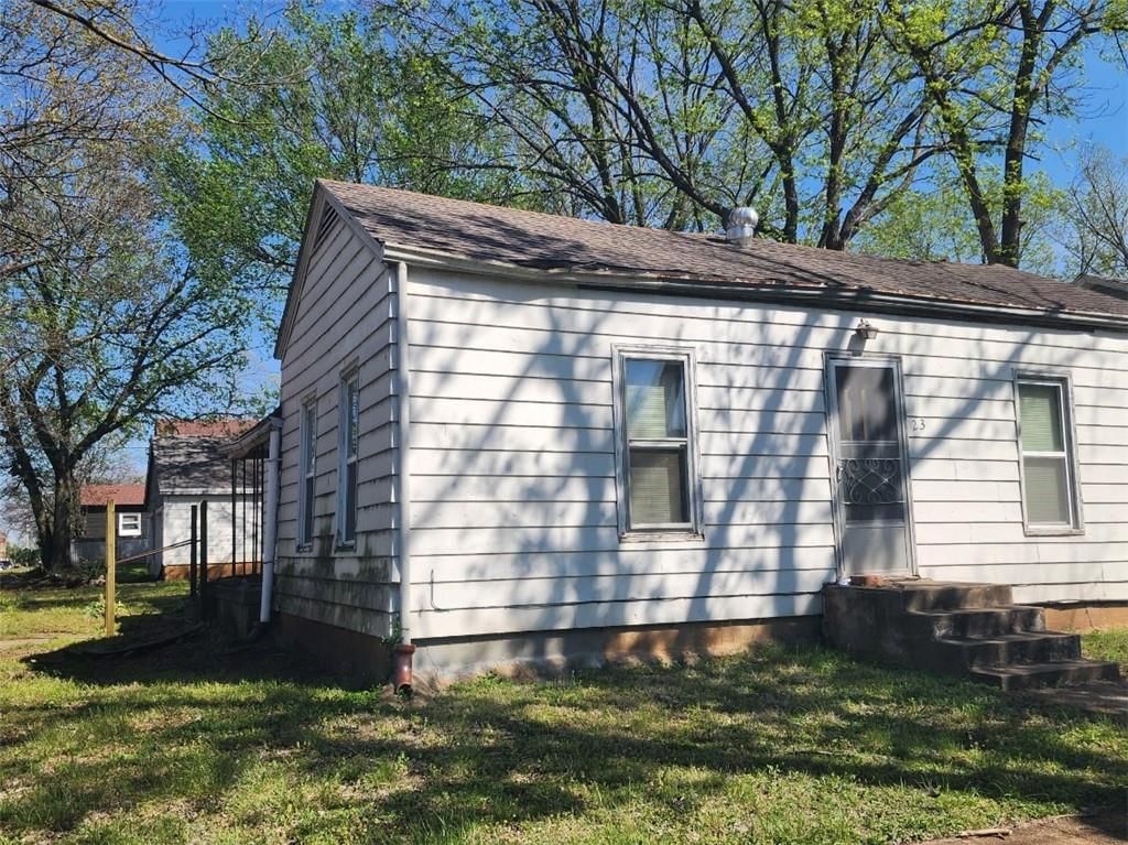 23 N Holbrook Street — photo 4