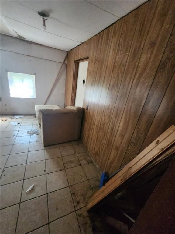 23 N Holbrook Street — photo 16