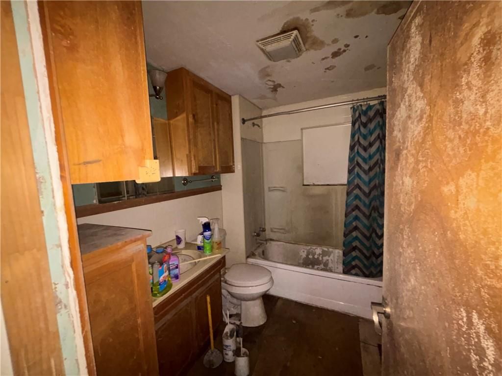 23 N Holbrook Street — photo 24