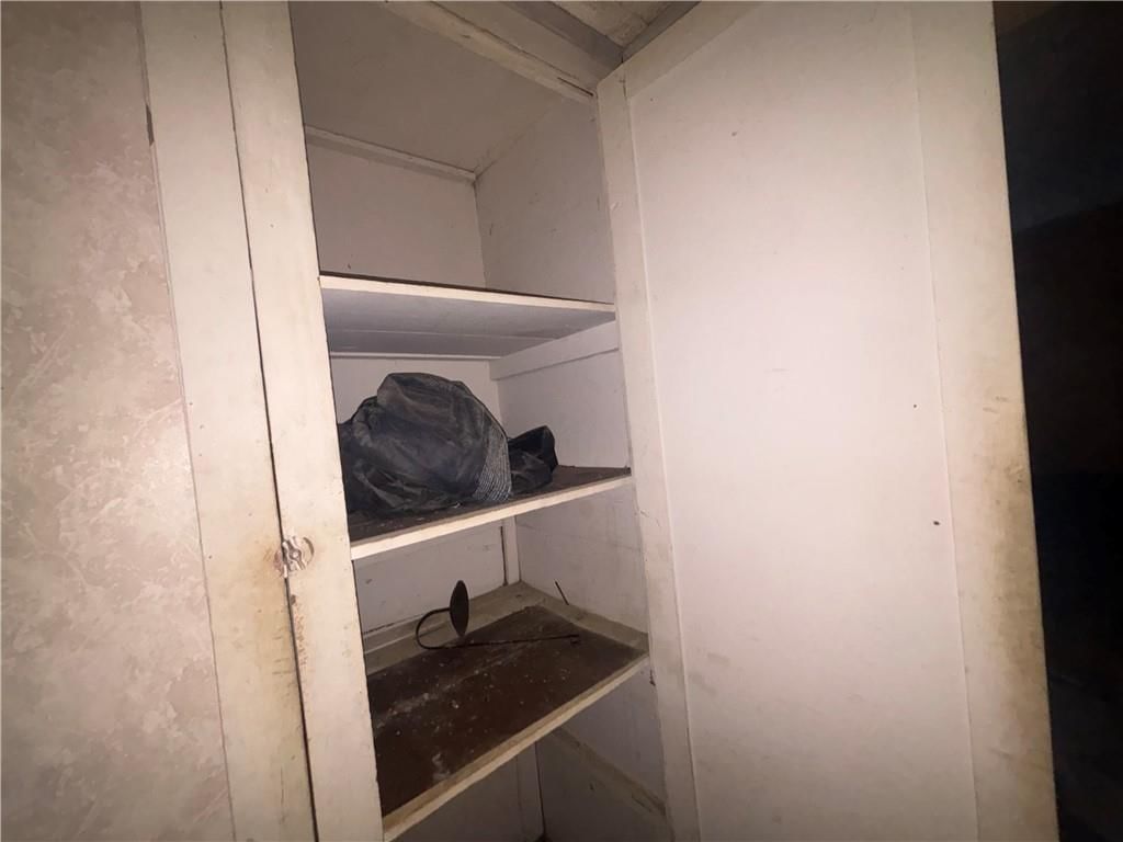 23 N Holbrook Street — photo 36