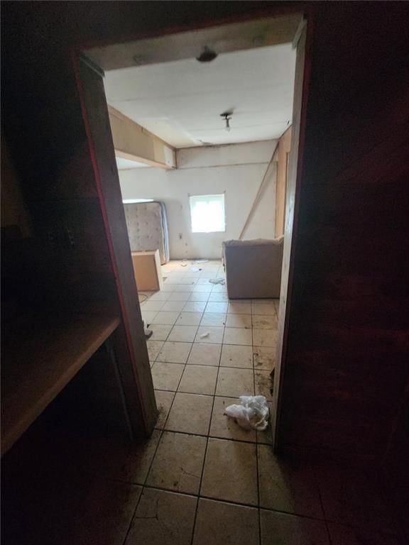 23 N Holbrook Street — photo 41