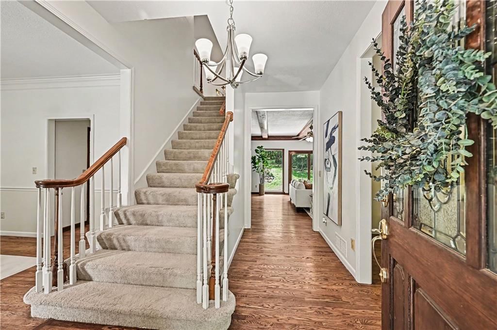 Photo 5 of 49 - 5500 NW 62nd Street, Kansas City, MO 64151