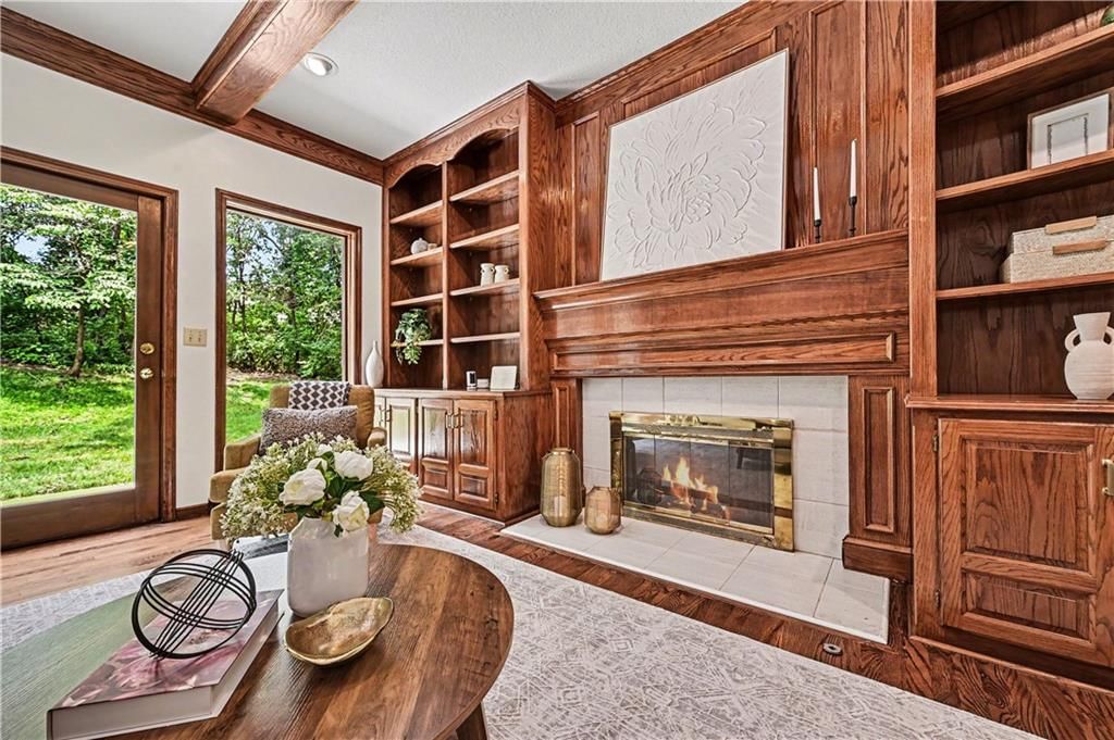 Photo 9 of 49 - 5500 NW 62nd Street, Kansas City, MO 64151
