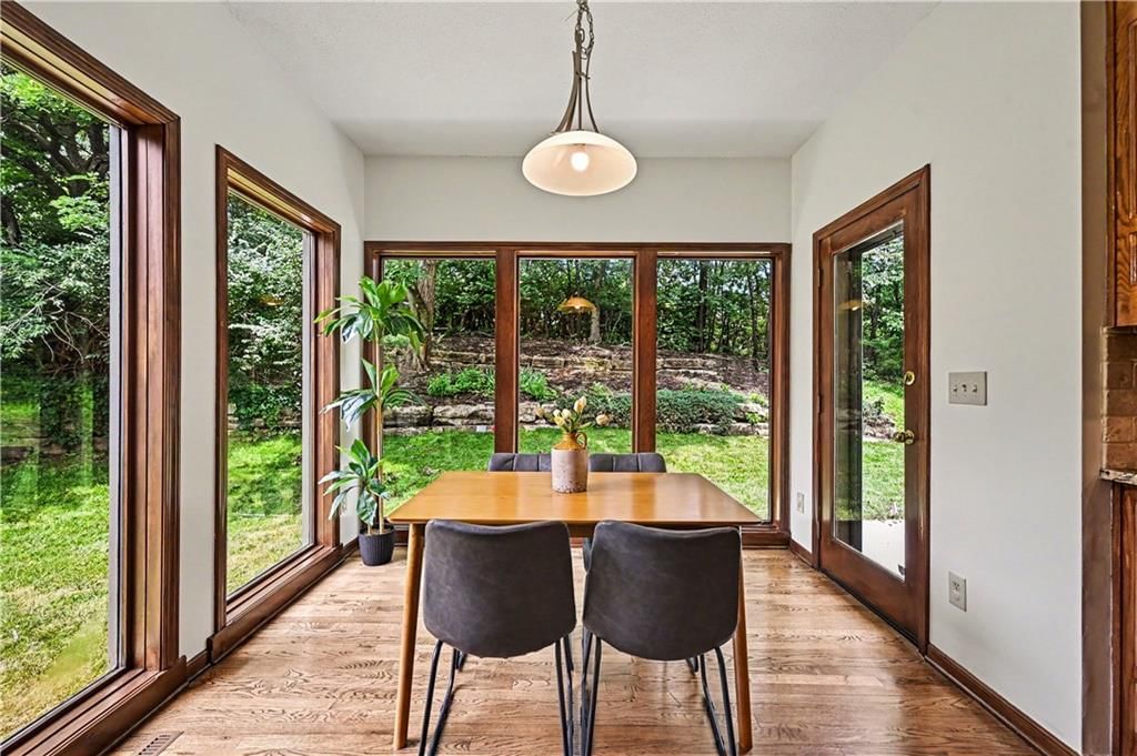 Photo 16 of 49 - 5500 NW 62nd Street, Kansas City, MO 64151