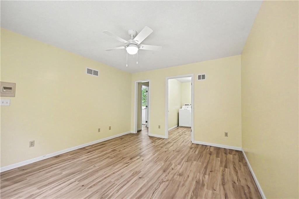 Photo 37 of 49 - 5500 NW 62nd Street, Kansas City, MO 64151